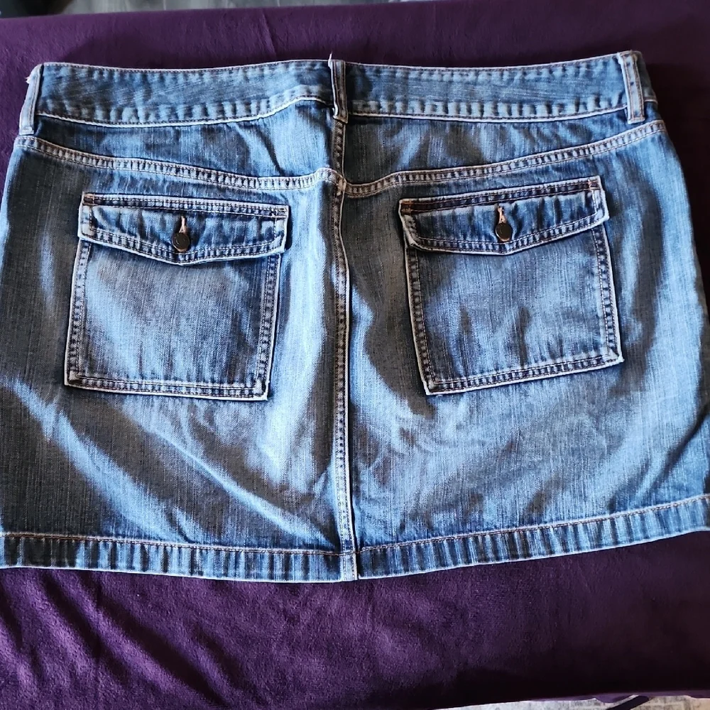 Old Navy Trendy Blue Denim Mini Skirt sz 18 - Picture 6 of 6
